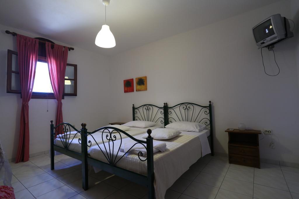 Agerino Διαμέρισμα Μουτσούνα Δωμάτιο φωτογραφία